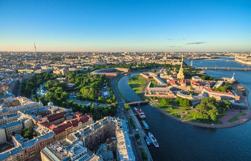 St. Petersburg mit Peter und Paul Festung &ndash; &copy; ©a_medvedkov - stock.adobe.com