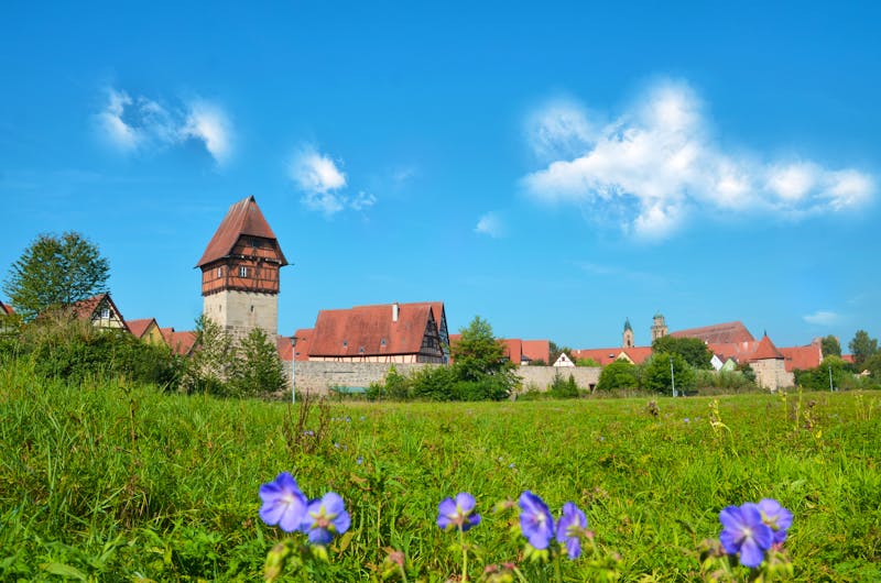 Stadtmauer - &copy;Touristik Service Dinkelsbühl, Ingrid Wenzel