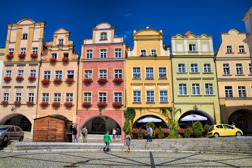 Altstadt von Jelenia Gora mit historischen Hausgiebeln &ndash; &copy; ©ArTo - stock.adobe.com