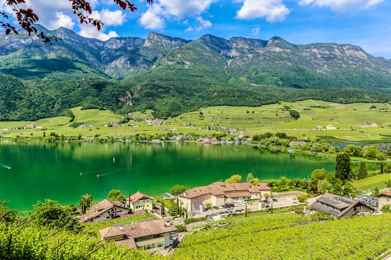 Südtirol - Blick auf den Kalterer See - ©©Klaus Eppele - stock.adobe.com