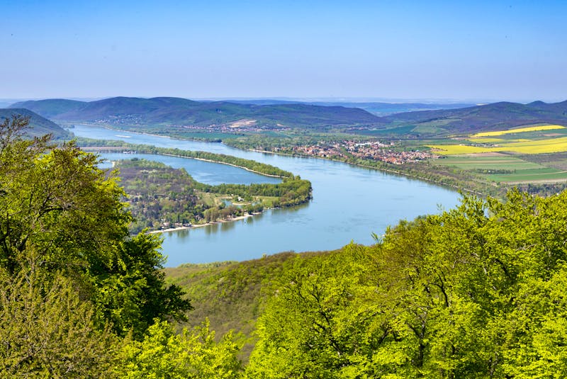 Donauknie in Ungarn - ©©tamaslaza3 - stock.adobe.com