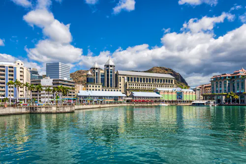 Hafenpromenade von Port Louis, Mauritius &ndash; &copy; tobago77 - stock.adobe.com