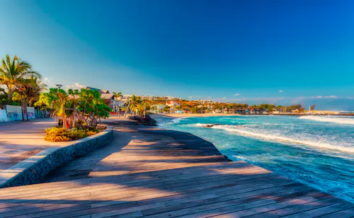 Strand von Roches Noires, Saint-Gilles-Les-Bains, Reunion &ndash; &copy; TECHER Romain - stock.adobe.com