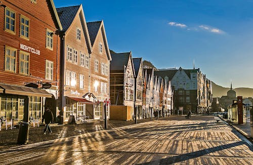 Bryggen in Bergen &ndash; &copy; Klaus-Peter Ott - Guest image Hurtigruten