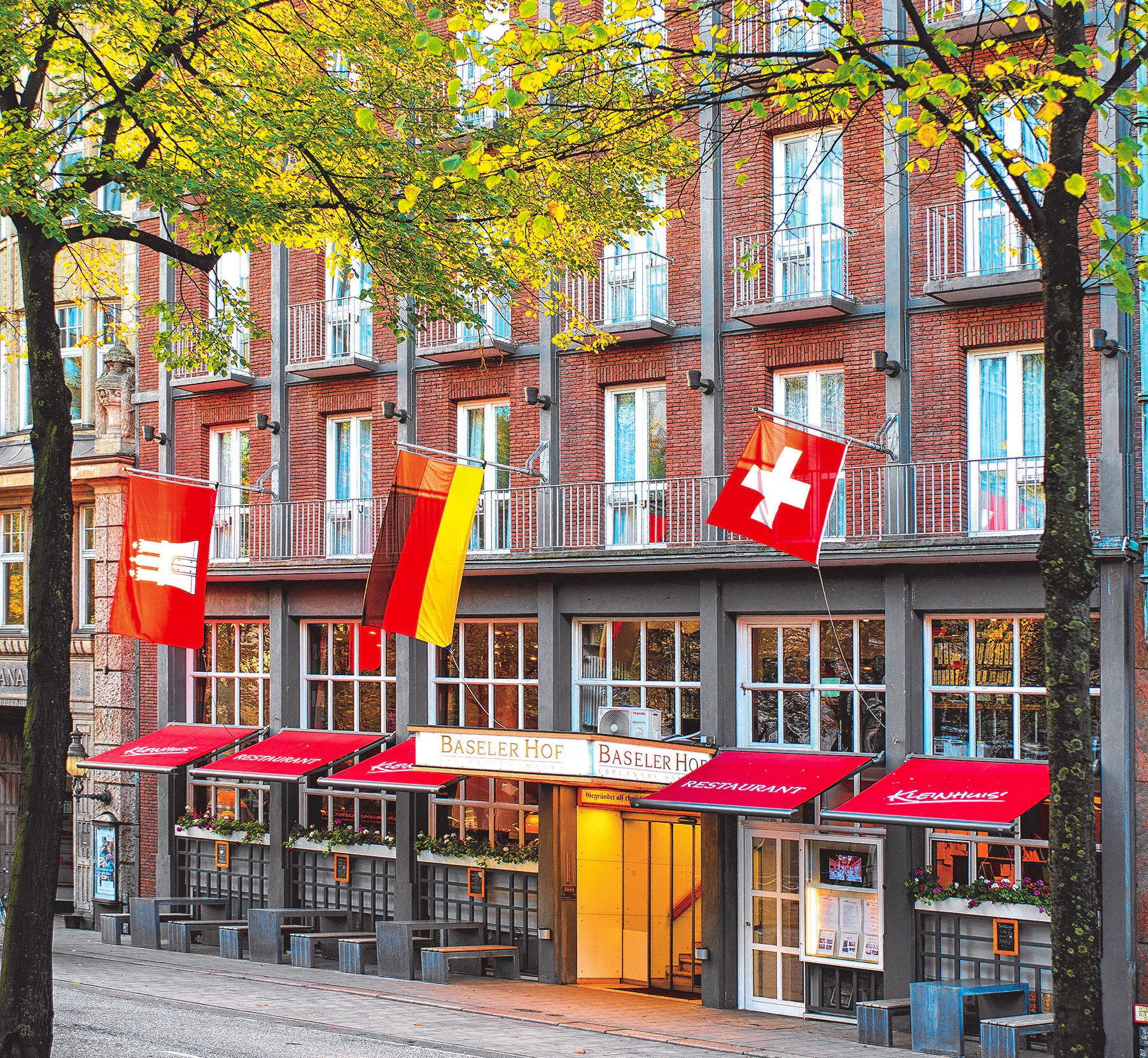 Außenansicht Baseler Hof&nbsp;&ndash;&nbsp;&copy;&nbsp;Baseler Hof GmbH & Co. KG