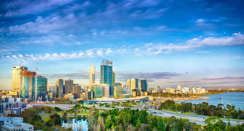 Skyline from Perth - ©Follow Your Feet - stock.adobe.com
