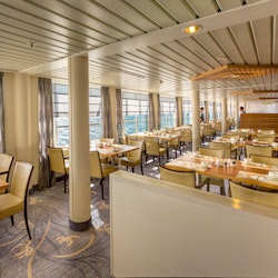 MS Artania - Deck 8 Restaurant Lido – © Phoenix Reisen