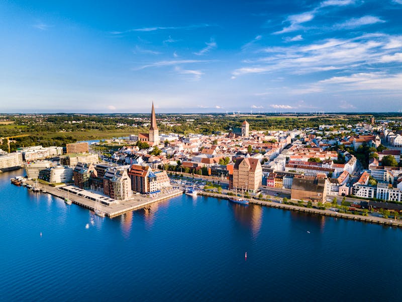 Panorama des Stadthafen Rostock  - ©SEB - www.sebfoto.de - stock.adobe.com