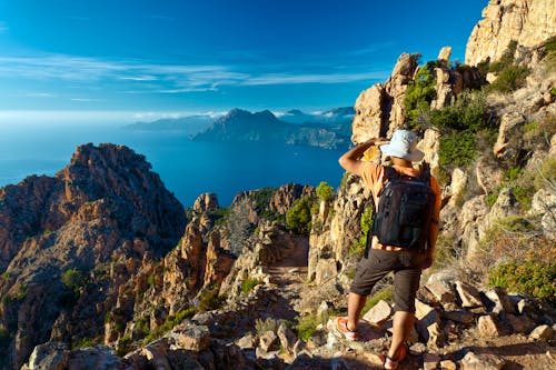 Wanderung in den Calanches auf Korsika &ndash; &copy; ©Beboy - stock.adobe.com
