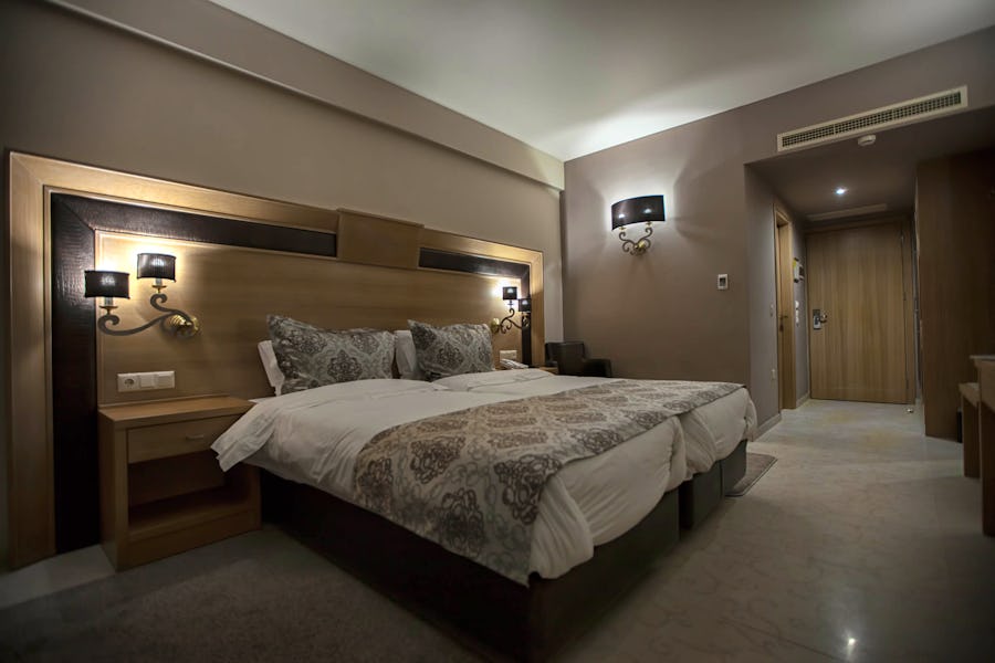 Grand Meteora Hotel – Zimmerbeispiel 1 – © Grand Meteora Hotel