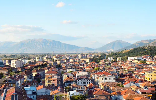 Korca im Südosten Albaniens &ndash; &copy; Pics Photograhy studio - Adobe Stock