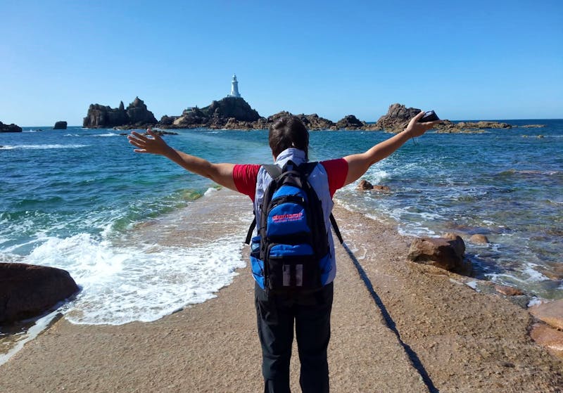 Am Corbiere Leuchtturm auf Jersey - ©Eberhardt TRAVEL