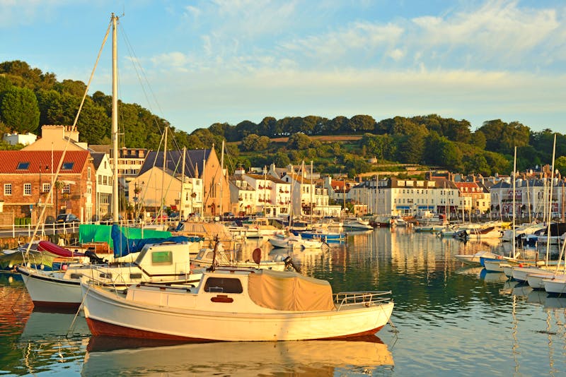 Am Hafen von St. Aubin auf Jersey - ©©alagz - stock.adobe.com