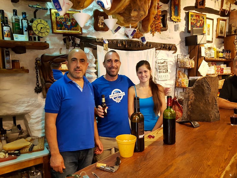 Schinken- und Weinverkostung in den  Alpujarras - ©Eberhardt TRAVEL