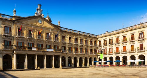 Rathaus in Vitoria-Gasteiz - Baskenland &ndash; &copy; ©JackF - stock.adobe.com