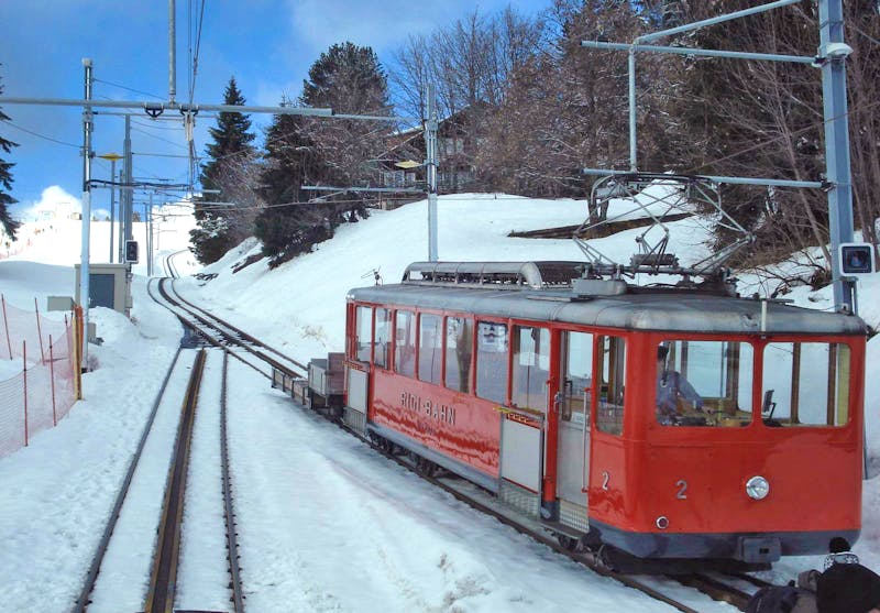Rigi-Bahn ab/an Vitznau - Schweiz - &copy;Eberhardt TRAVEL