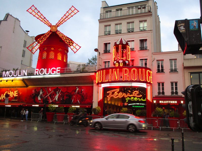 Moulin Rouge in Paris - ©Peter Großer - Eberhardt TRAVEL