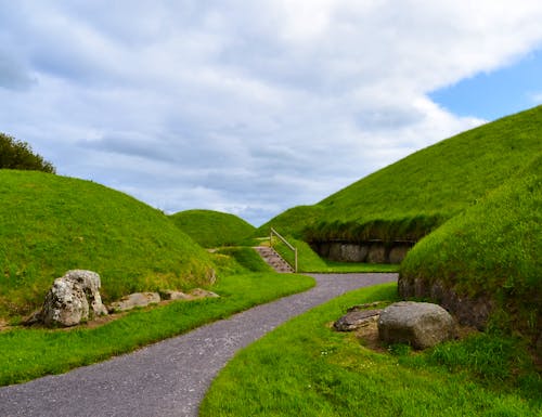 Ganggräber im Boyne Valley - Knowth – © Andreas Wolfsteller