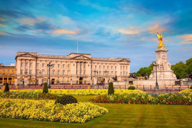 Buckingham Palace in London - ©coward_lion – Adobe Stock