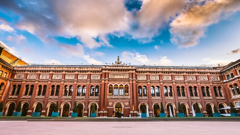 Victoria & Albert Museum - ©martinhesko.sk – Adobe Stock