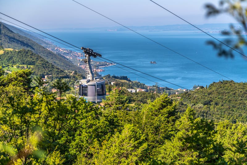 Seilbahn zum Monte Baldo - ©Patrick Daxenbichler - stock.adobe.com