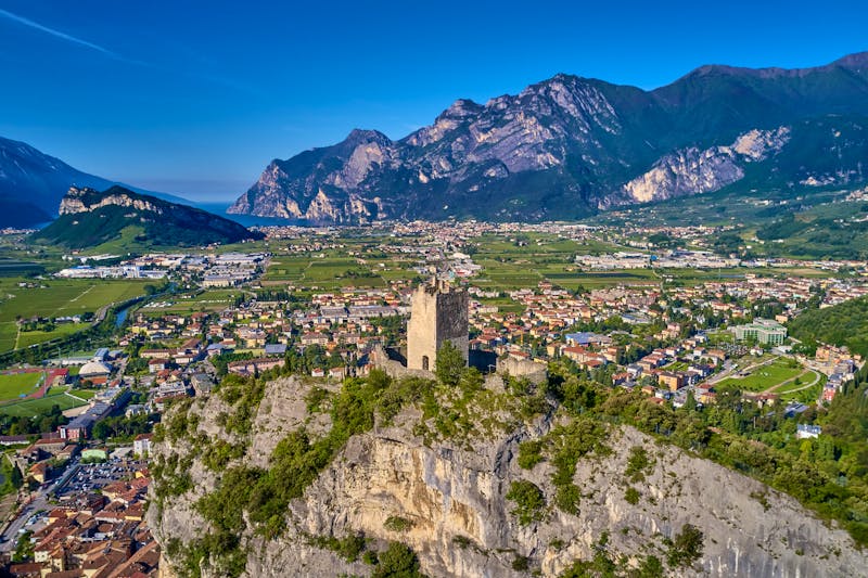 Arco Castle Ruinen und Arco - ©©Berg - stock.adobe.com