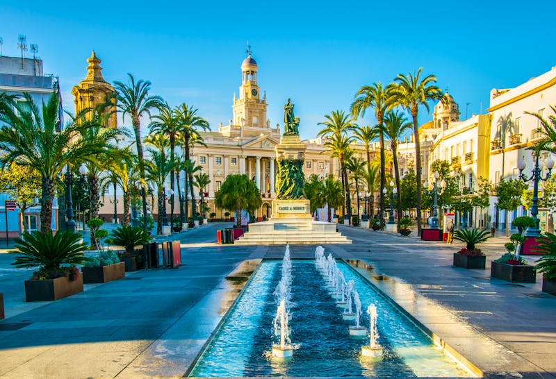 Rathaus in Cadiz - ©©dudlajzov - stock.adobe.com