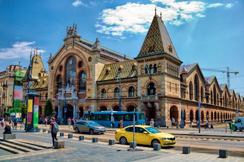 Zentrale Markthalle in Budapest &ndash; &copy; ©ArTo - stock.adobe.com