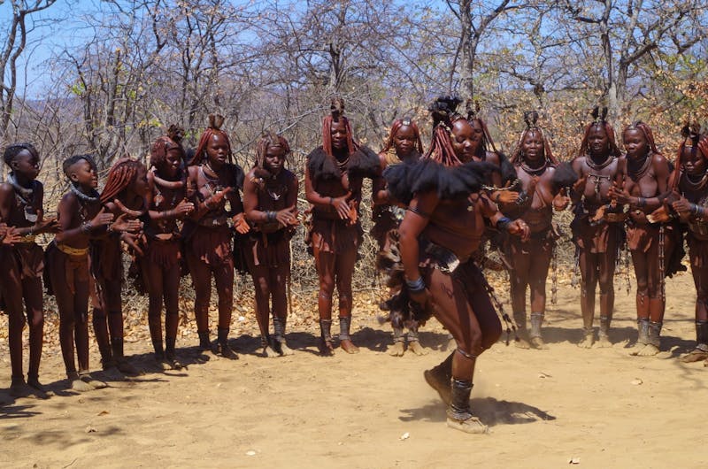 Namibia - Musik und Tanz bei den Himbas - ©Eberhardt TRAVEL