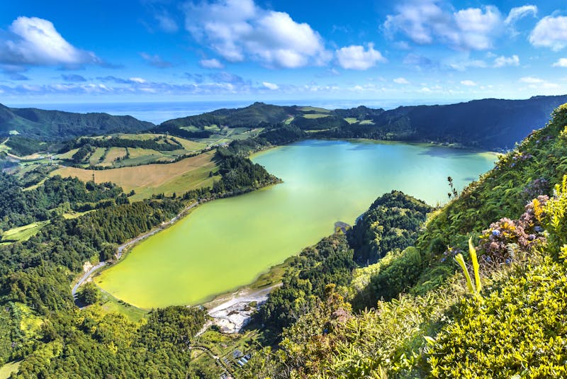 Lagoa das Furnas auf Sao Miguel - ©©PUNTOSTUDIOFOTO Lda - stock.adobe.com