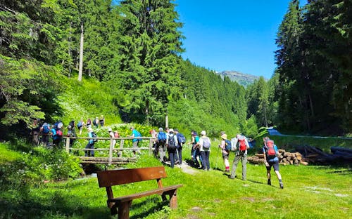 Wanderung zu den Saent Wasserfällen im Nationalpark Stilfserjoch &ndash; &copy; Eberhardt TRAVEL