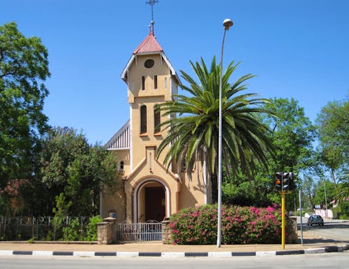 Kirche in Tsumeb - Namibia – © Eberhardt TRAVEL - Annette Zocher