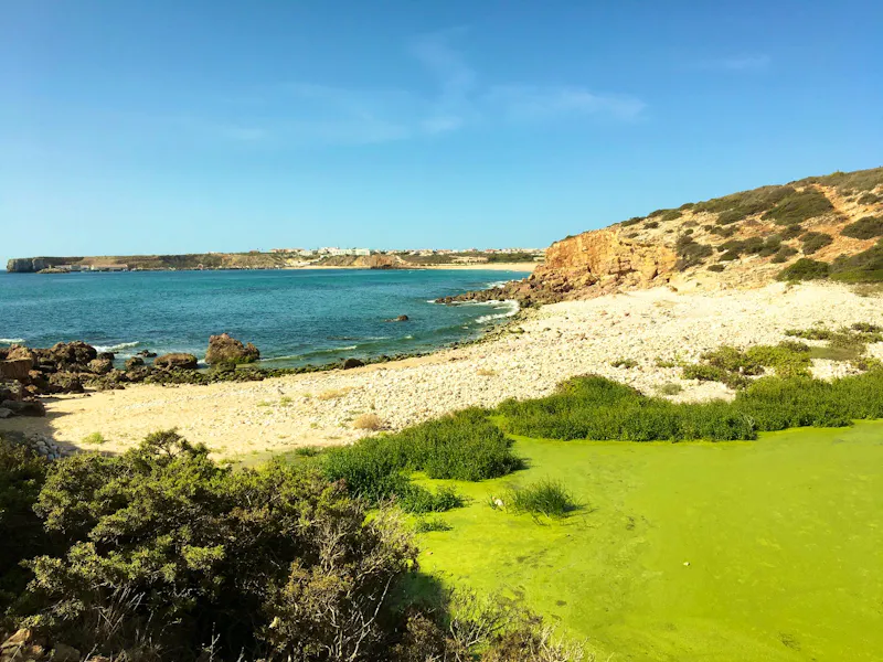 Wanderung an der Algarve - Blick zum Praia do Martinhal - &copy;Eberhardt TRAVEL