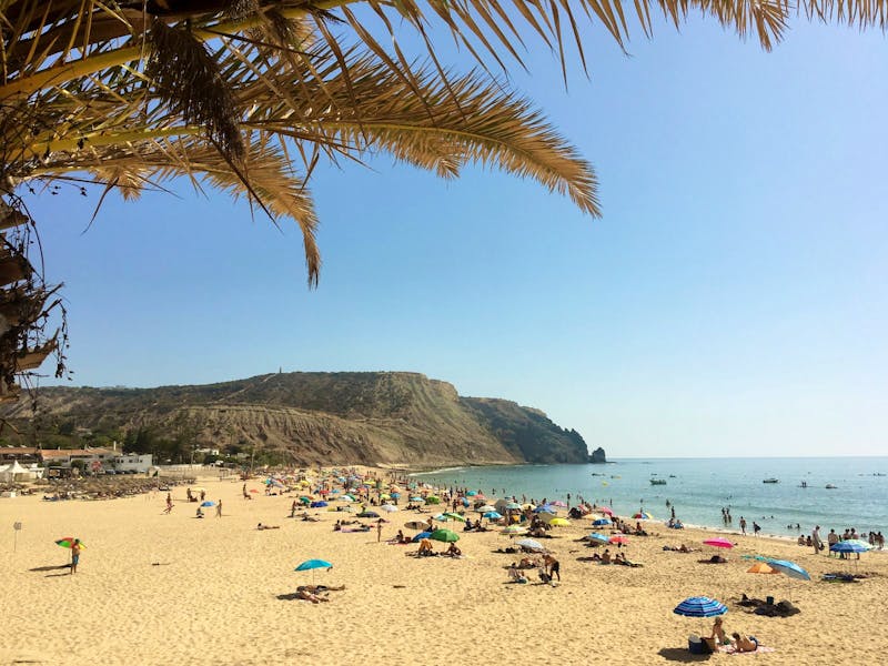 Badeort Praia da Luz an der Algarve - ©Eberhardt TRAVEL
