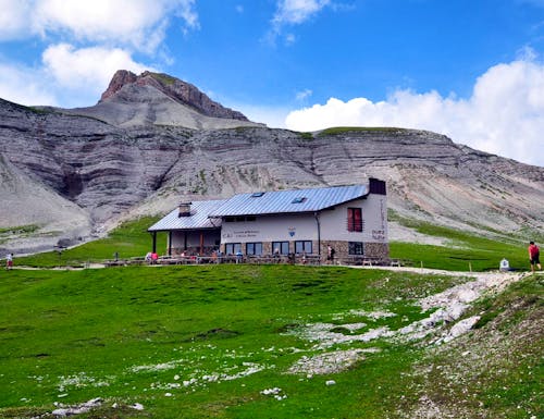 Puezhütte – © ©Jutta Adam - stock.adobe.com