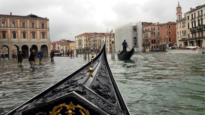 Venedig - abendliche Gondelfahrt - ©Galina Kraslavskaya