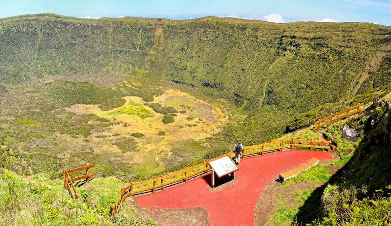 Wanderung zu den Vulkankratern auf Faial - ©©Henner Damke - stock.adobe.com