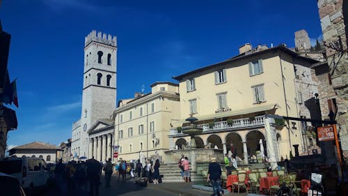 Assisi - Rathausplatz &ndash; &copy; Katrin Deutschbein