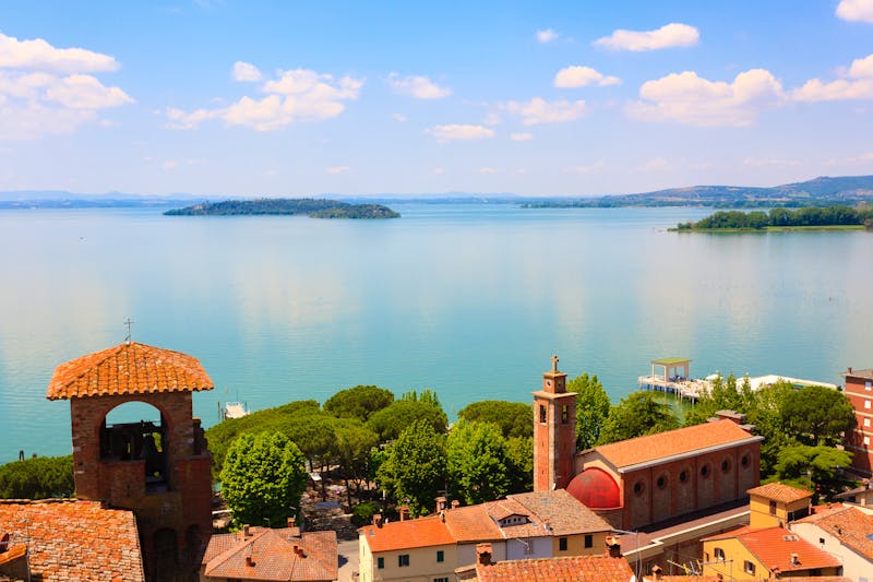 Blick zur Isola Maggiore im Trasimenischen See - ©elleonzebon - stock.adobe.com