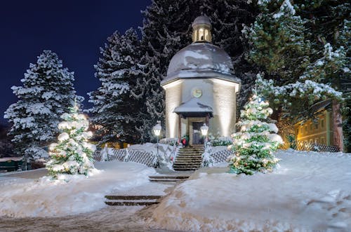 Stille-Nacht-Kapelle in Oberndorf im Salzburger Land &ndash; &copy; ©HannesBrandstätter - stock.adobe.com
