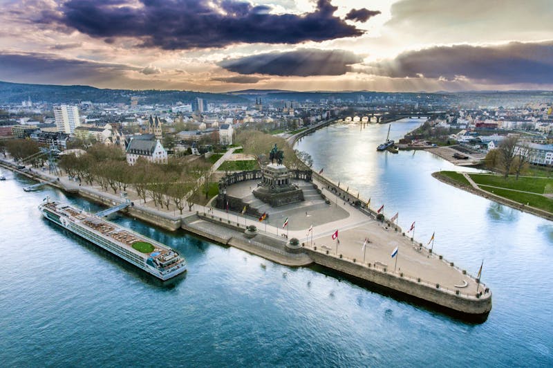 Deutsches Eck in Koblenz - Zusammenfluss von Rhein und Mosel - ©©CL-Medien - stock.adobe.com