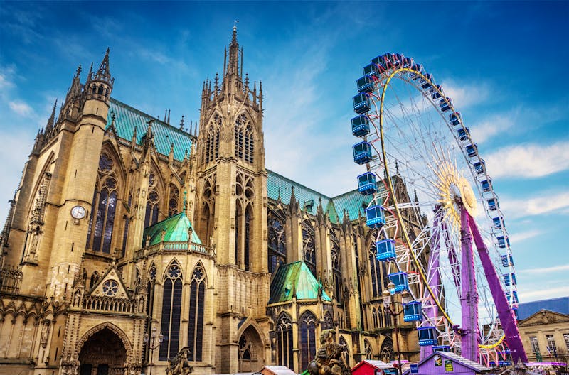 Metz - Kathedrale Saint-Etienne und Weihnachtsmarkt - ©©Petair - stock.adobe.com