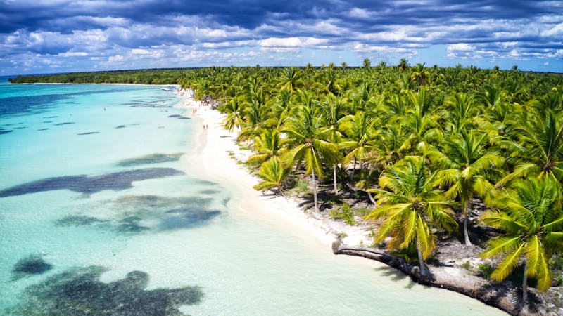 Karibischer Strand, Saona, La Romana - ©aero-pictures.de - stock.adobe.com