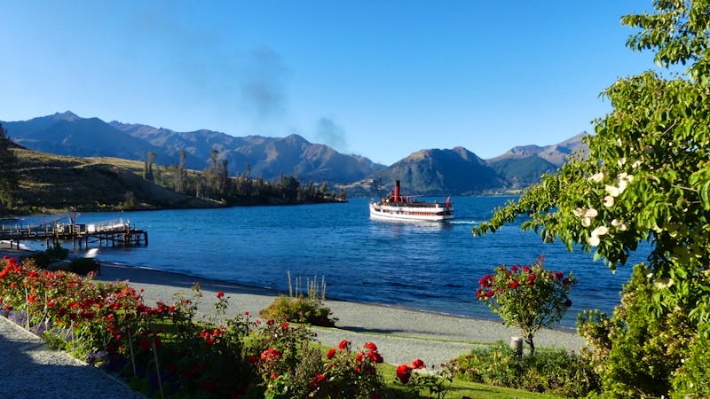 Queenstown & TSS Earnslaw - ©Frank Nimschowski