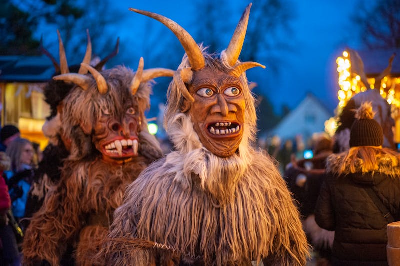 Perchtenlauf im Salzburger Land am Neujahrstag - ©©Manfred Herrmann - stock.adobe.com