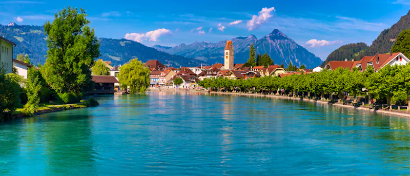 Interlaken - Altstadt von Unterseen am Thunersee - &copy;©Kavalenkava - stock.adobe.com