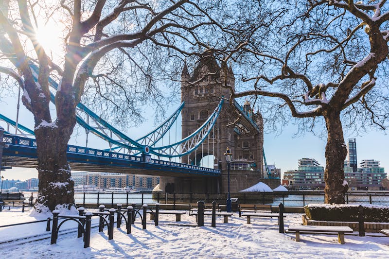 Tower Bridge im Schnee - ©william87 – Adobe Stock