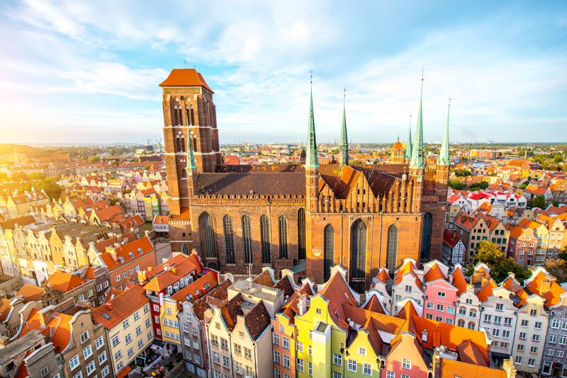 Altstadt von Danzig (Gdansk) mit der berühmten Marienkirche - ©©rh2010 - stock.adobe.com
