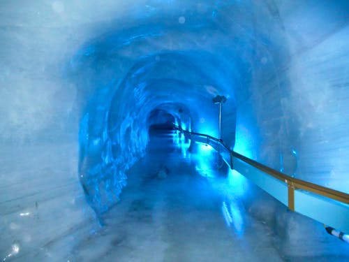 Titlis (Gletscher-Höhle) &ndash; &copy; Katrin Deutschbein - Eberhardt TRAVEL