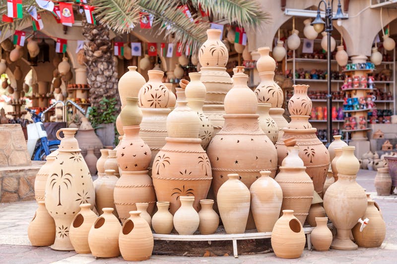 Töpferwaren auf dem Markt in Nizwa, Oman - ©©philipus - stock.adobe.com